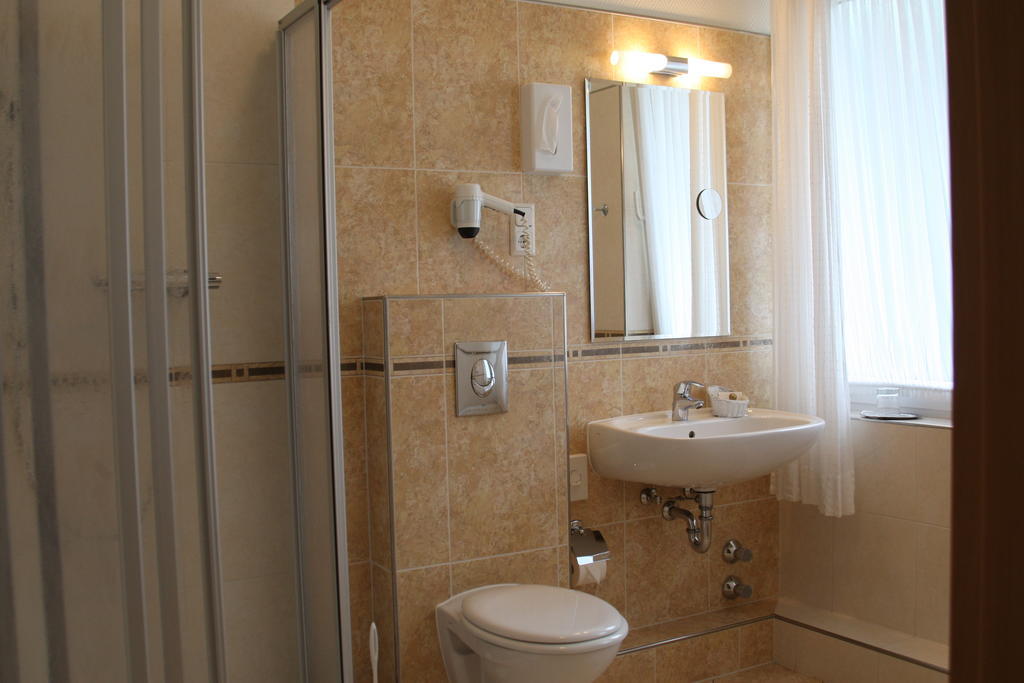 Hotel Buerger Siegen Phòng bức ảnh